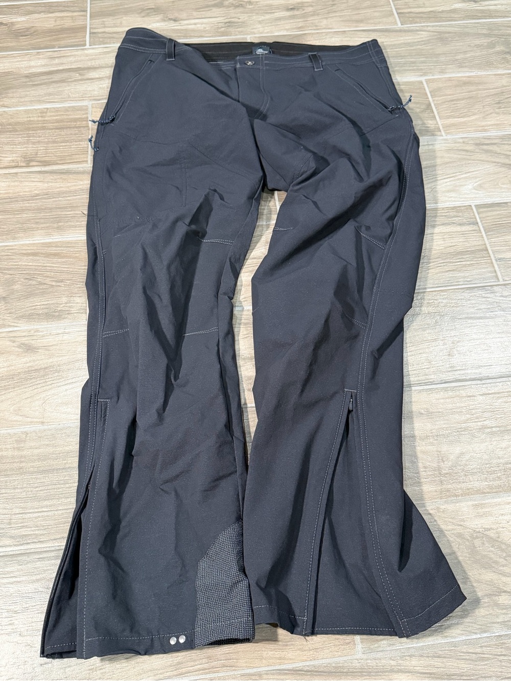 Kuhl Klash Pants Mens 38x32 Black Reinforced Scuff Guards Hiking Outdoor